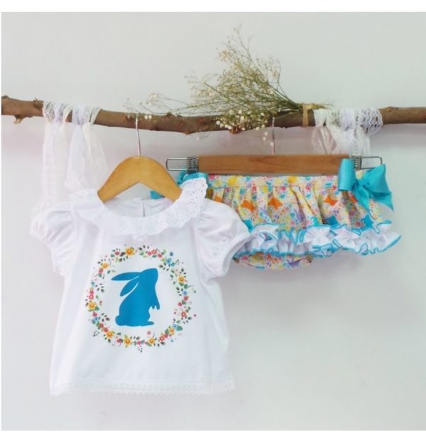 Conjunto de Niña Camiseta con Bragota de Pio Pio , Familia Conejito ART.022